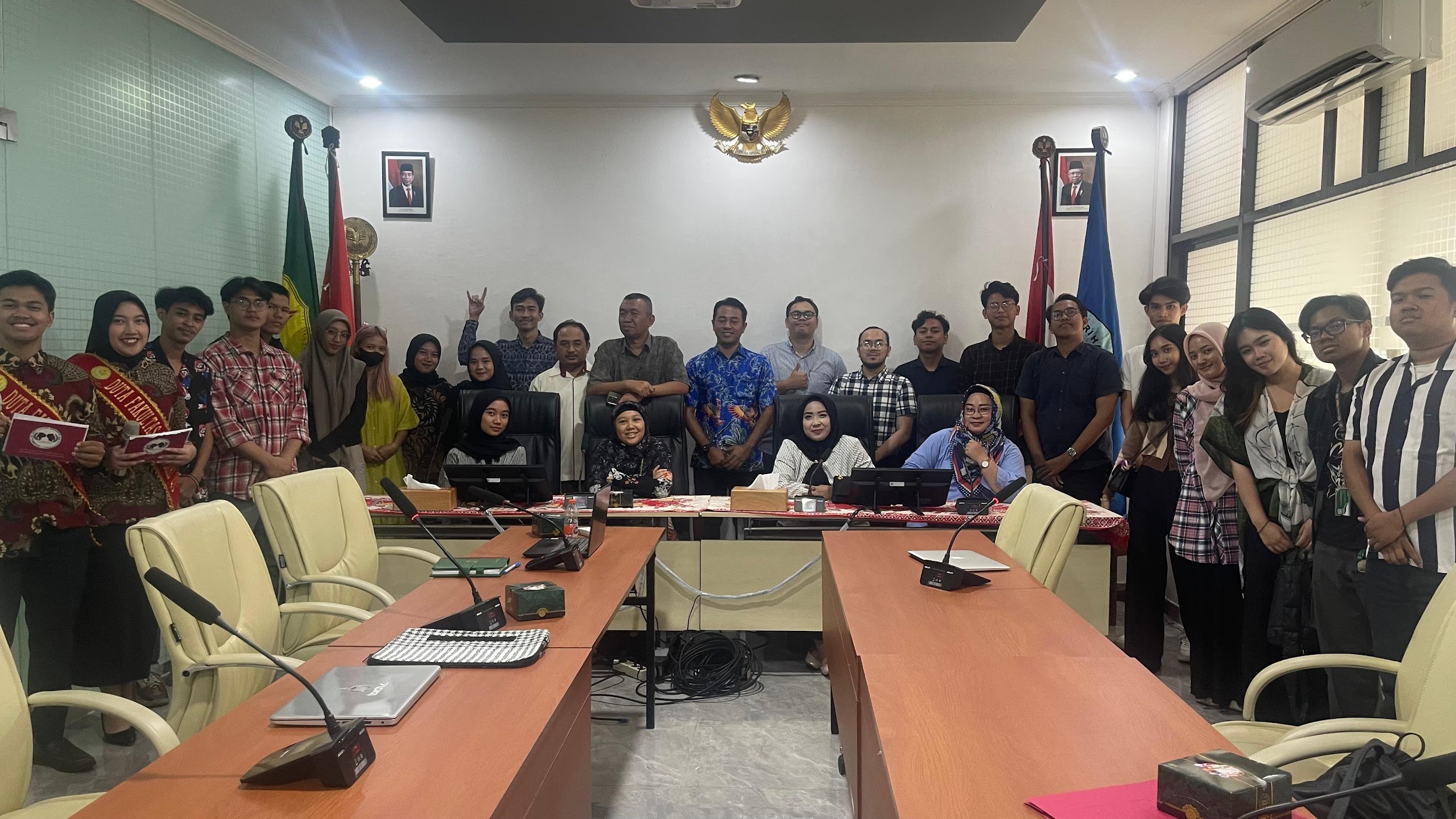 WORKSHOP EVALUASI PRESTASI MAHASISWA DAN KOMPETISI NASIONAL (KOMNAS) FIS TAHUN 2024