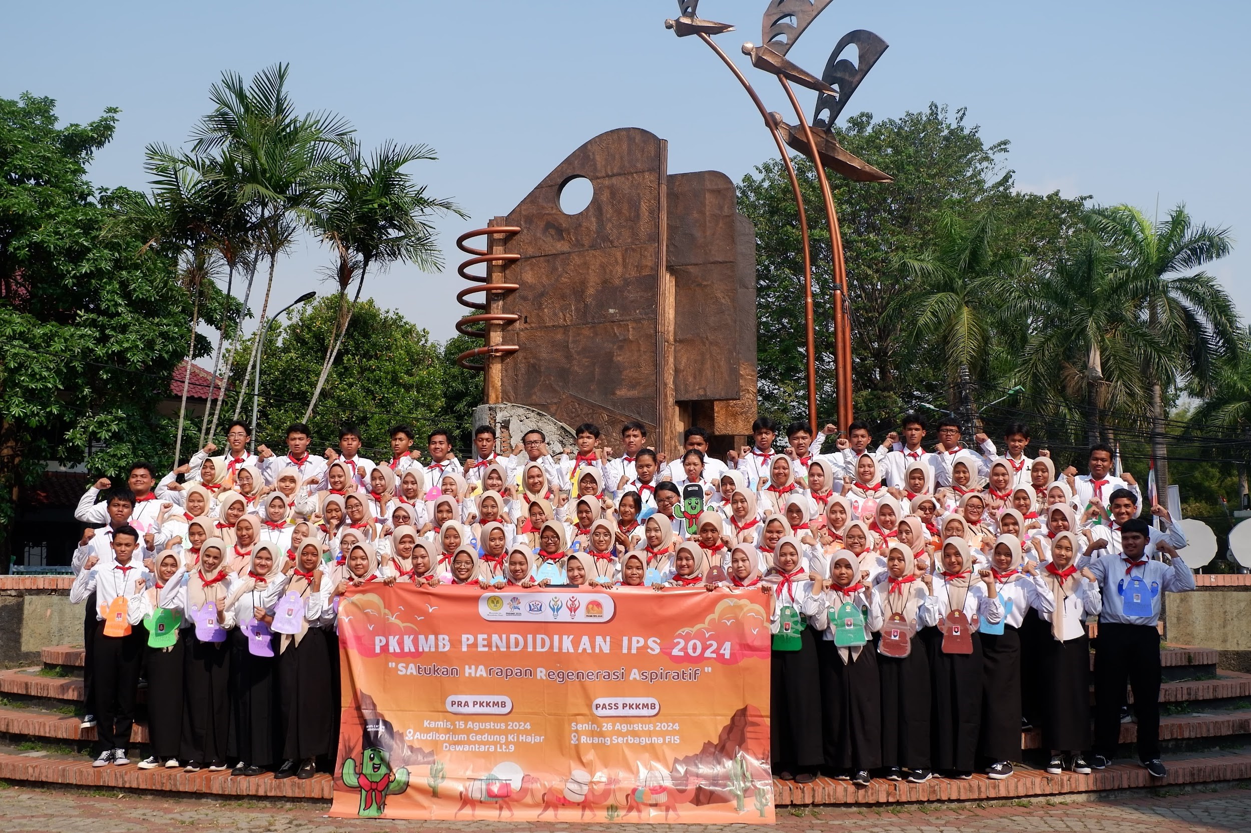 PKKMB PRODI PENDIDIKAN ILMU PENGETAHUAN SOSIAL 2024: SATUKAN HARAPAN GENERASI ASPIRATIF