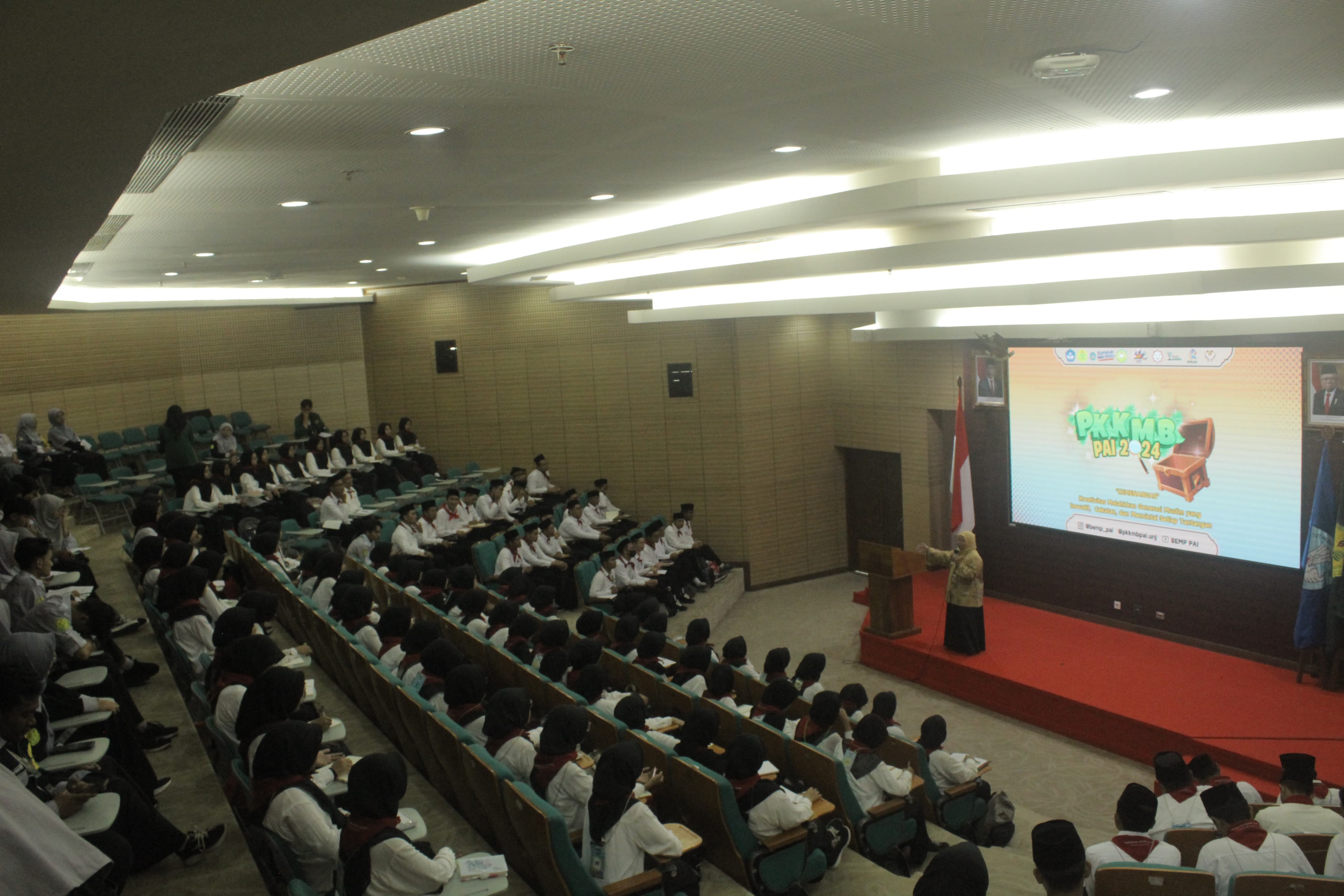 PKKMB PAI FIS UNJ 2024: MERAJUT KREATIVITAS DAN KEBERSAMAAN MAHASISWA BARU