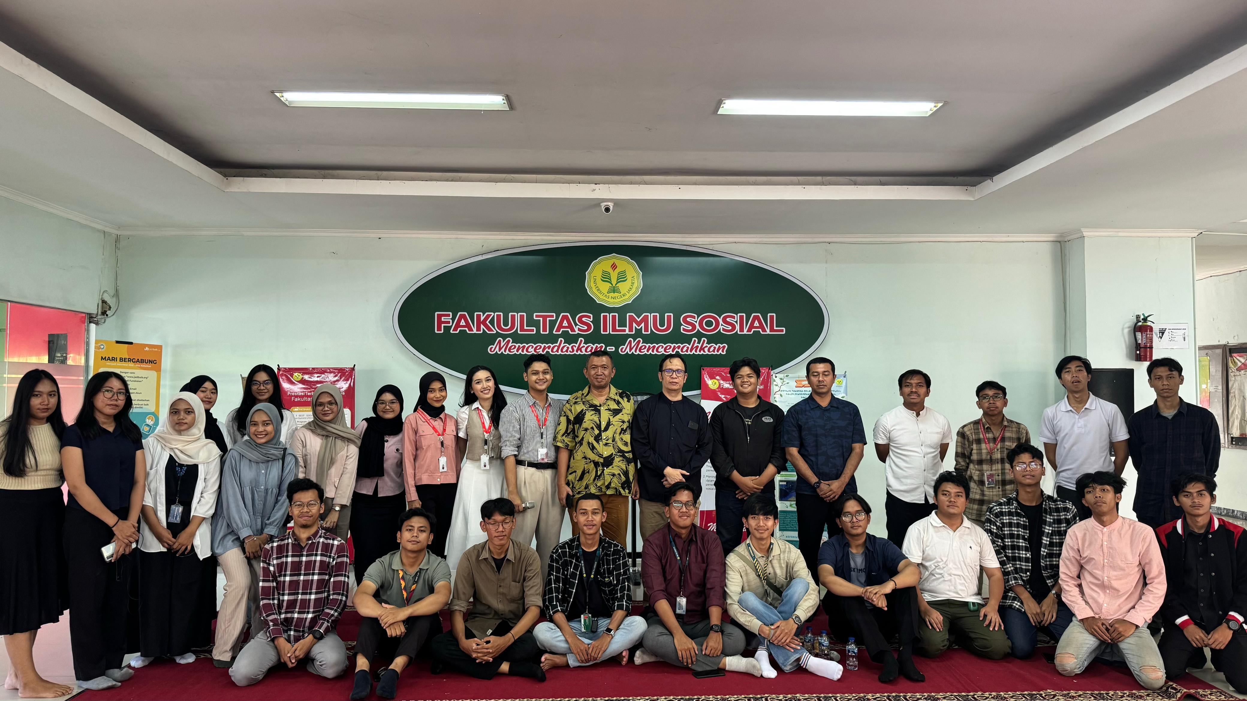 DISKUSI TERBUKA MAHASISWA FIS DENGAN WAKIL REKTOR III UNIVERSITAS NEGERI JAKARTA