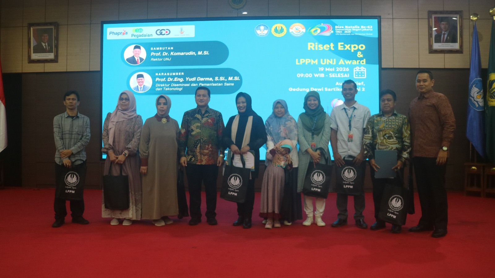 FISH UNJ Raih Tujuh Penghargaan dalam Riset Expo dan LPPM UNJ Award 2026