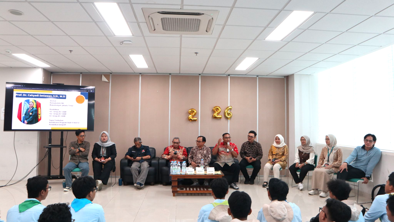 Pengenalan Dosen Rumpun Geografi dalam PKKMB Pendidikan Geografi FISH UNJ 2026
